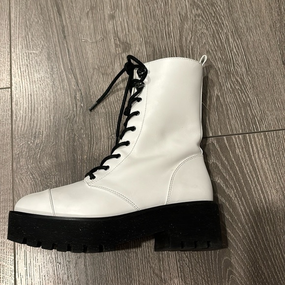 Michael Kors Leather Boots - Picture 2 of 7